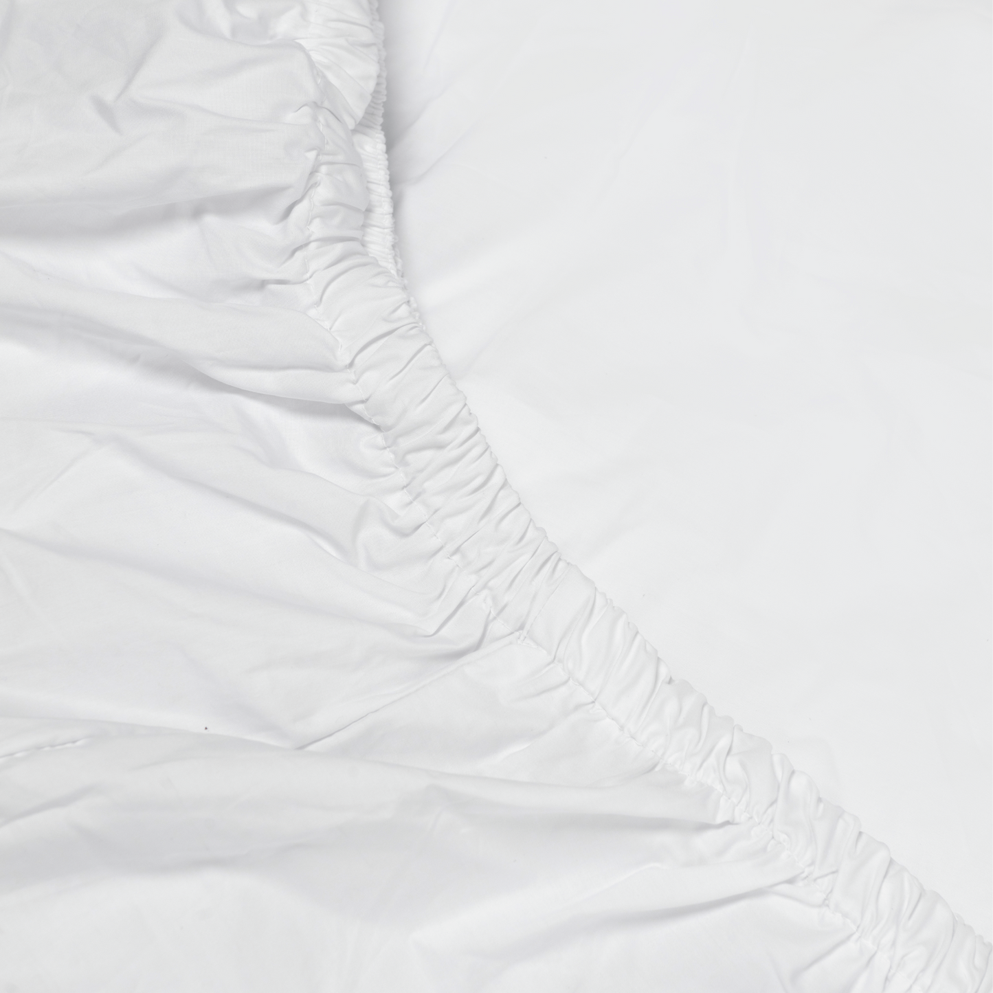 White Fitted Bed Sheet Set