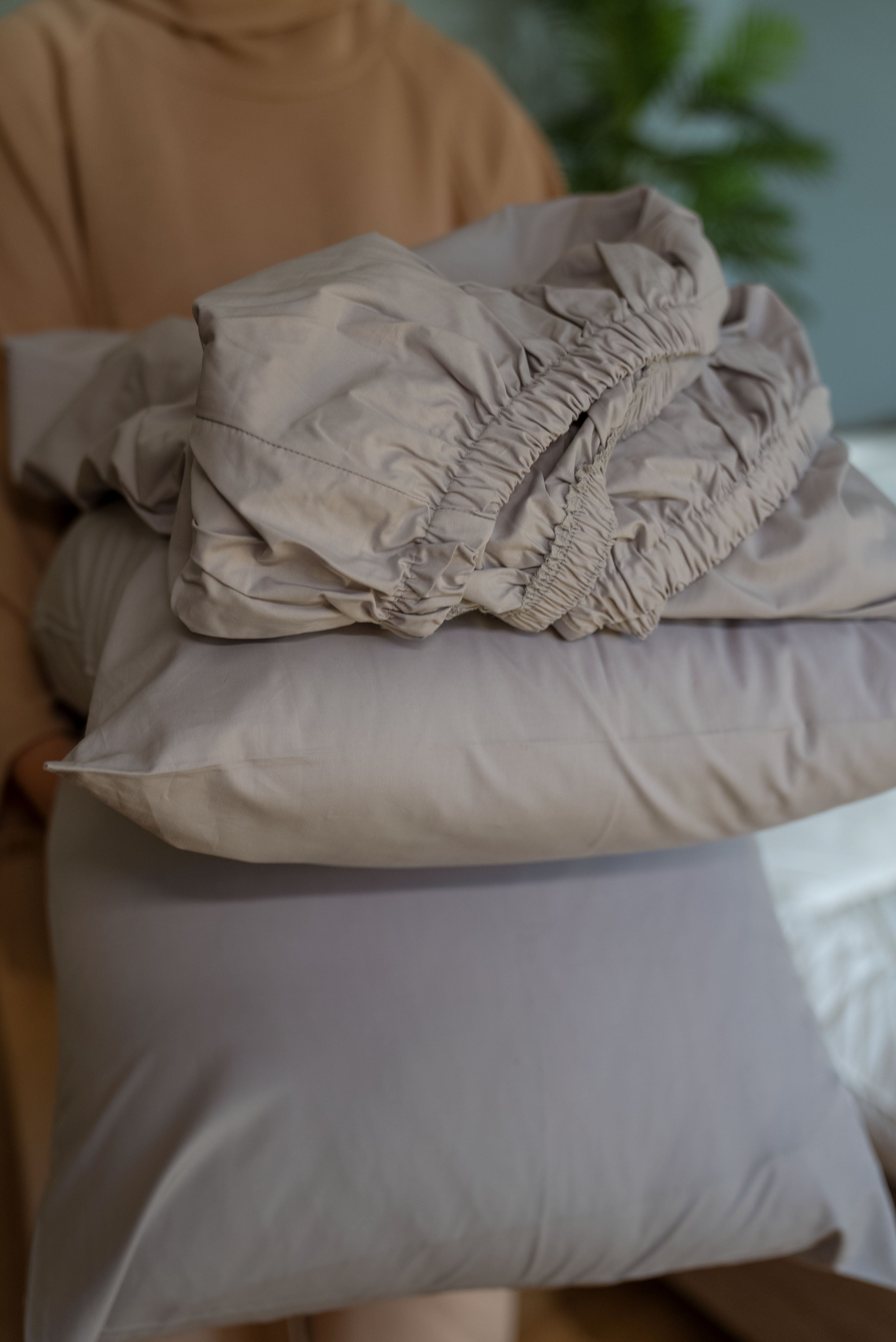 Beige Fitted Bed Sheet Set